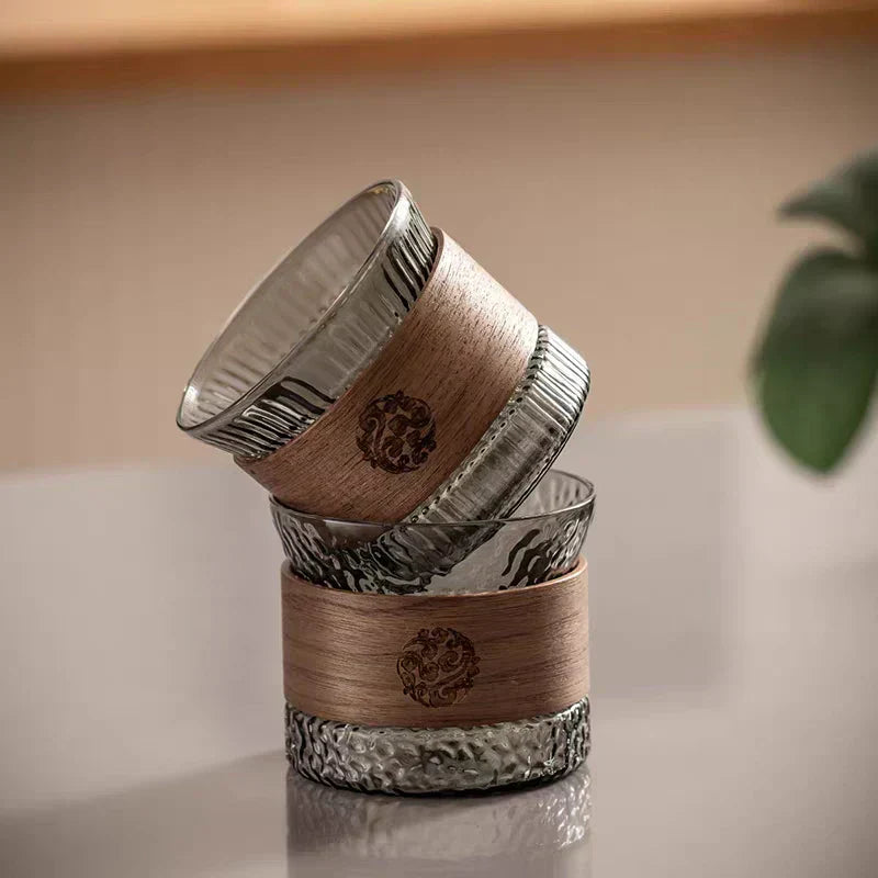 Set of 130 ml Crystal whiskey glasses with minimalist design and bamboo base