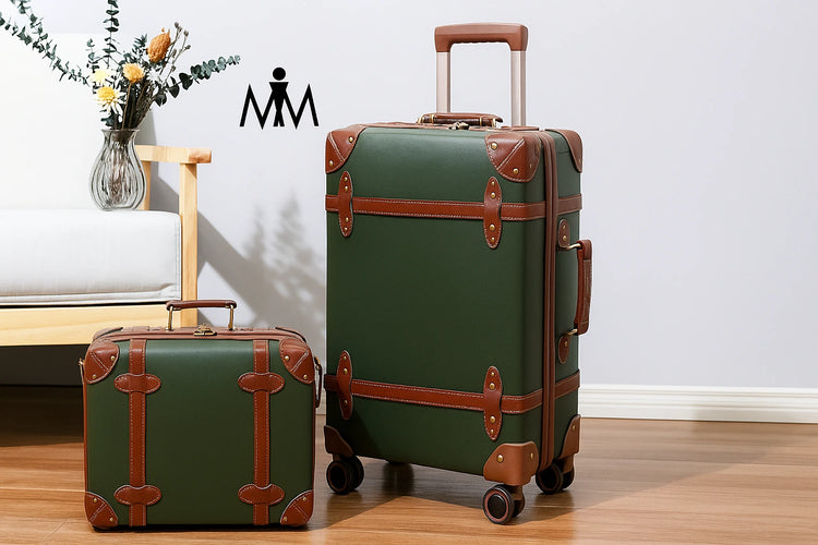 Luxury retro luggage set in green with brown leather accents, featuring spinner wheels and adjustable handles – perfect for stylish and functional travel, available at MarketModaUSA."
